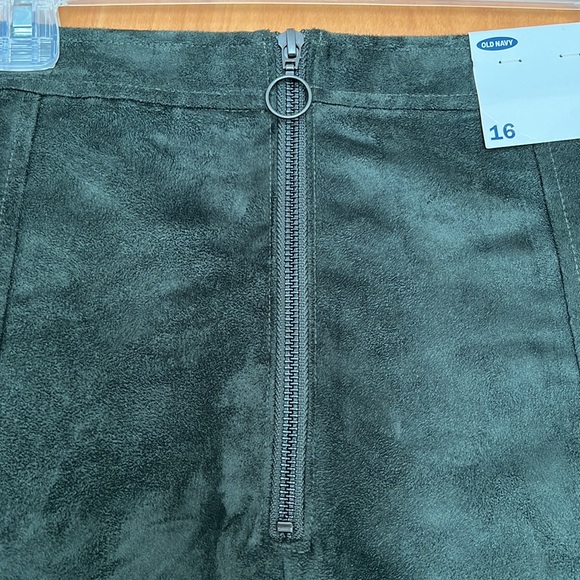 NWT Old Navy faux suede skirt - Picture 4 of 5